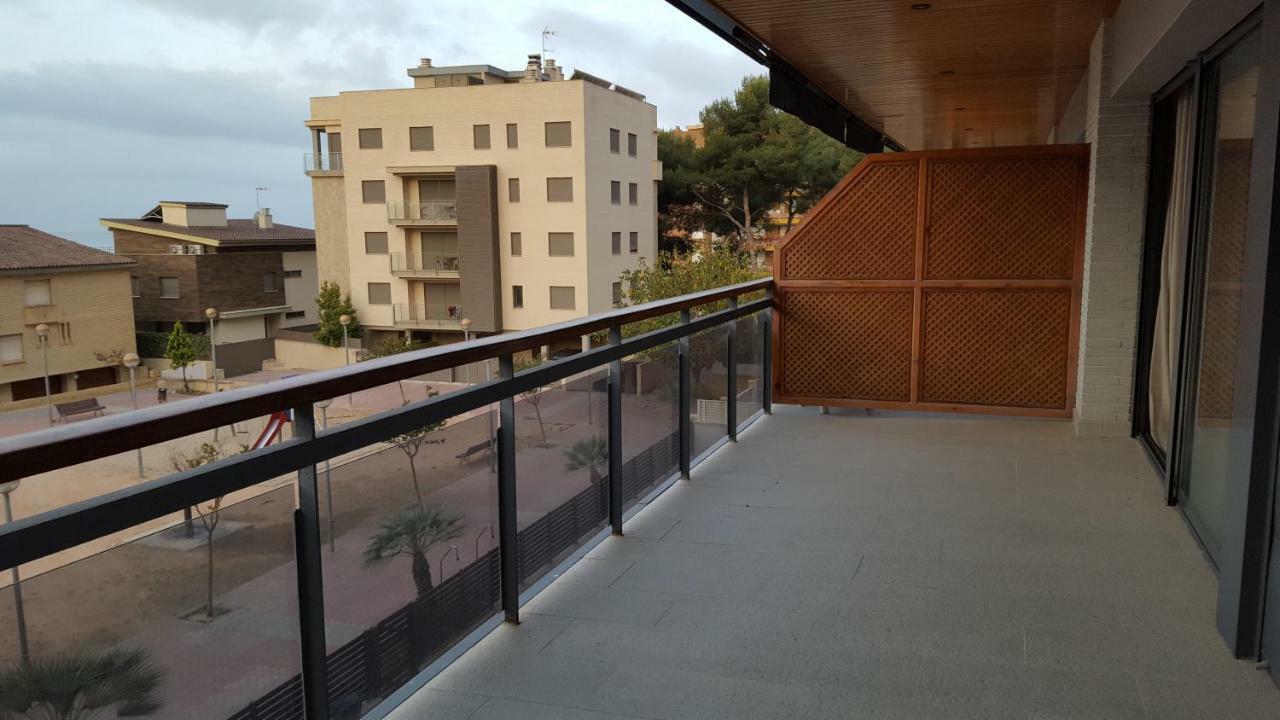 Ultramar Apartment Торедембара Екстериор снимка